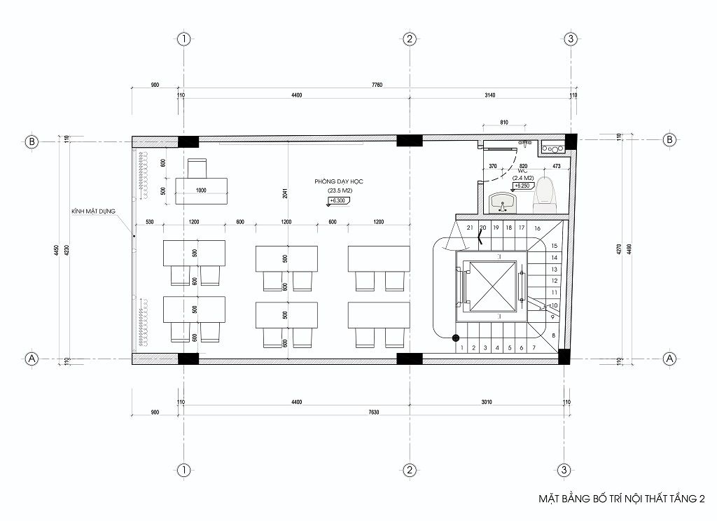 Mặt bằng tầng 1 nhà phố kinh doanh mặt tiền 4m được bố trí khoa học với không gian để xe máy rộng rãi (25m²), khu vực máy bơm và nhà vệ sinh tiện lợi. Thiết kế phù hợp cho các hộ gia đình kết hợp kinh doanh, tối ưu công năng và lưu thông.